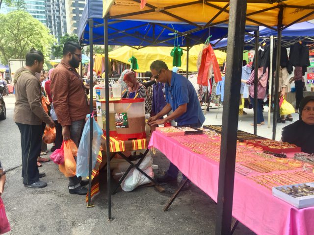 フライデーマーケット（Friday Market）マレーシア・ラジャチュラン